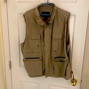 Great vest for hiking or travelling.  North Bay XL